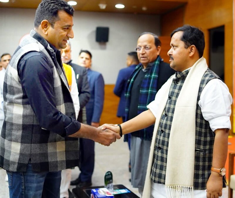 भाजपा के युवा राष्ट्रीय अध्यक्ष नितिन नबीन से मिले अशोक दुग्गल, दी बधाई