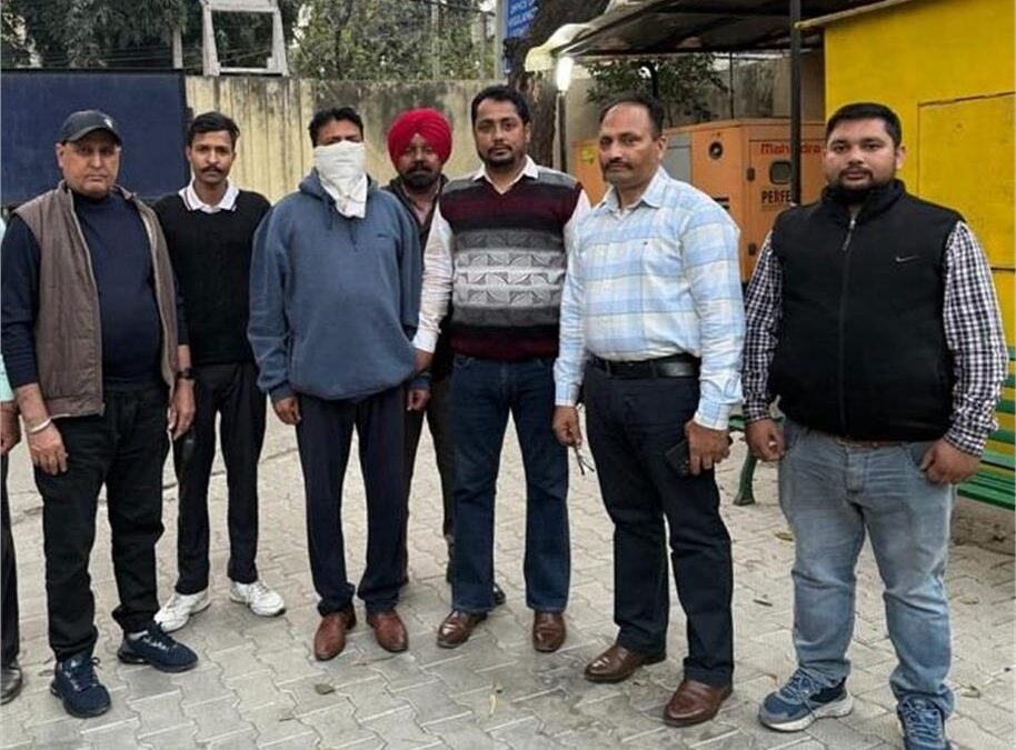 लुधियाना में एएसआई 15 हजार की रिश्वत लेते गिरफ्तार, विजिलेंस की बड़ी कार्रवाई