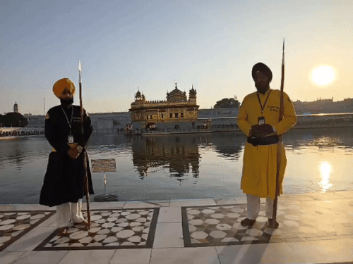 श्री दरबार साहिब के सेवादार अब नई वर्दी में आएंगे नजर