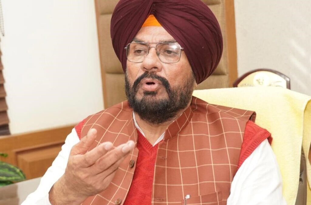 गैंगस्टरों के परिवारों के समारोहों में अकाली नेताओं की मौजूदगी पर सवाल, सुखबीर बादल पर सीधा हमला