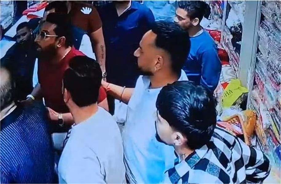 फगवाड़ा में गीता जैलदार पर मारपीट के आरोप, दुकानदार ने पुलिस को दी शिकायत