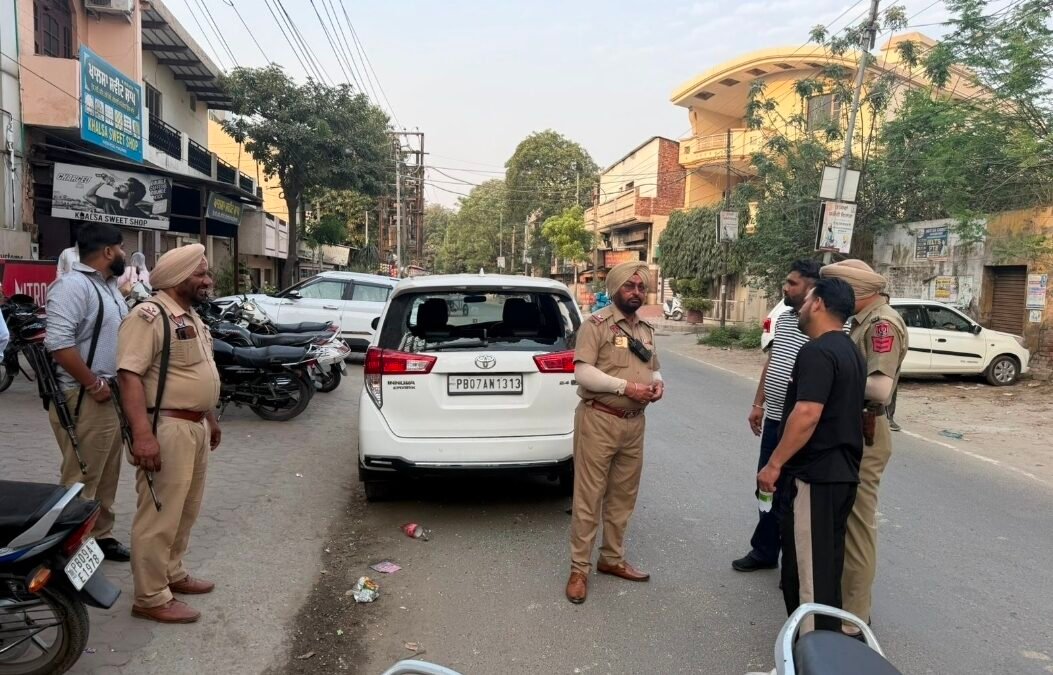 फगवाड़ा में ‘आप’ नेता दलजीत राजू की कार के शीशे टूटे, पहले भी मिल चुकी हैं गैंगस्टरों की धमकियां