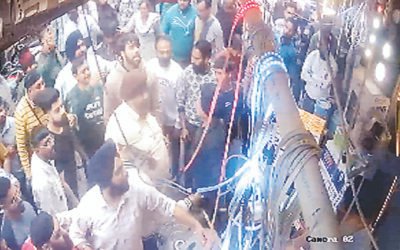 लुधियाना में टिक्की रेहड़ी विवाद बना हिंसक, दो मार्केटों के दुकानदारों में झड़प, 4 घायल