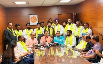 31 साल बाद भाजपा छोड़ AAP में शामिल हुए सुनील चाम, जालंधर के जॉर्ज सागर भी समर्थकों समेत थामी झाड़ू